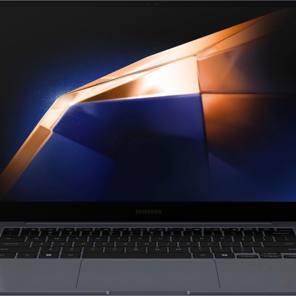 İkinci resim of Samsung Galaxy Book4 Pro – 14" AMOLED 5.18MA 120Hz Dokunmatik 2'si 1 Arada Laptop Intel Core Ultra 7 155H Intel Arc Graphics 16GB LPDDR5X RAM 512GB Pcle 4 SSD Win 11 Home Ay Taşı Grisi