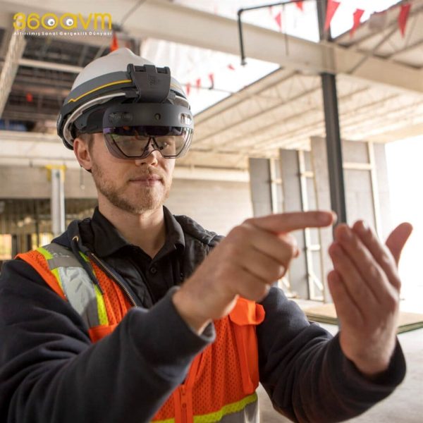 İkinci görselTrimble XR10 Baret Ve Hololens 2