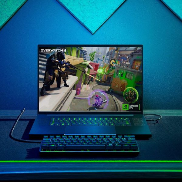 İkinci resim of VR Ready – Razer Blade 18 – 18'' Mini LED QHD+ 300Hz Gaming Laptop   Intel Core i9 14900HX - 12GB Nvidia GeForce RTX 4080 GDDR6 - 32GB DDR5 RAM 5600MHz - 1TB PCIe 4 SSD - Win 11 Home - Siyah