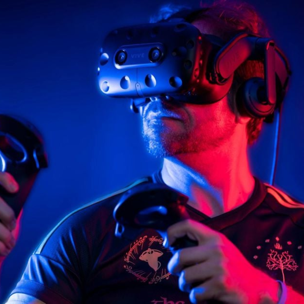 HTC VIVE PRO 2 TÜM ÖZELLİKLERİYLE İNCELEME